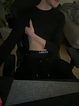 Snapshot of xxtwinkxxx chatting on 02-17-26, 11:29 xxtwinkxxx online show from 02-17-26, 11:29