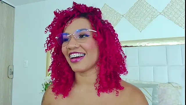 Snapshot of RubyRossel chatting on 03-19-25, 06:01 RubyRossel online show from 03-19-25, 06:01