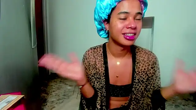 meghanSusexx online show from 12-05-25, 05:38