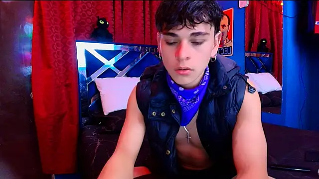 Snapshot of Luke_Howland chatting on 02-20-26, 02:41 Luke Howland online show from 02-20-26, 02:41