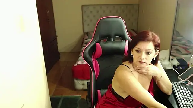 Carol Scottt online show from 12-19-24, 11:39