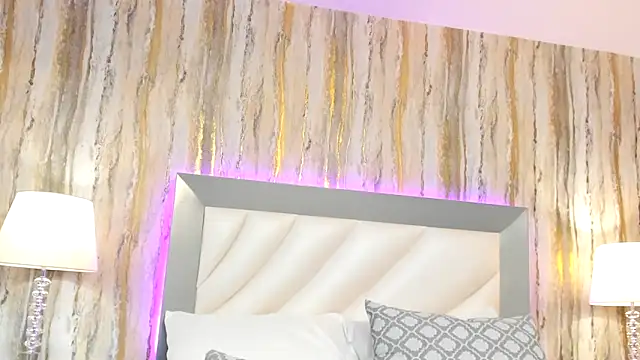 Snapshot of SophiaLaurens chatting on 02-11-25, 07:16 SophiaLaurens online show from 02-11-25, 07:16