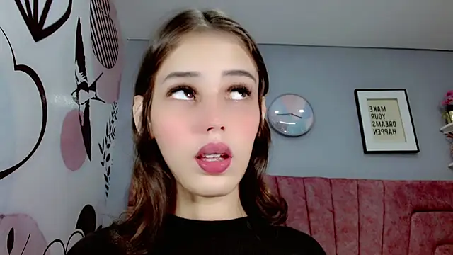 ValeriaAguilar online show from 03-21-25, 01:34