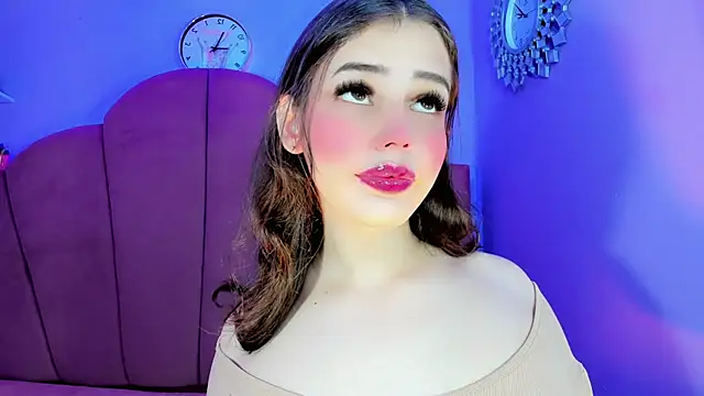 ValeriaAguilar online show from 09-19-25, 09:26