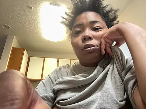 JCCaramelbarbie1 online show from 01-12-25, 10:33