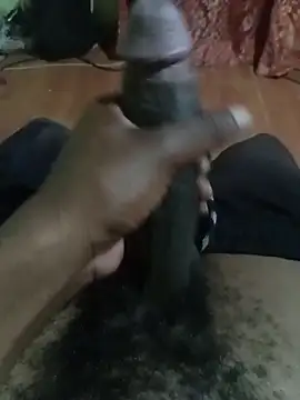 Snapshot of Mr_LowHanger chatting on 10-30-25, 09:15 Mr LowHanger online show from 10-30-25, 09:15