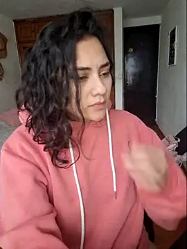 Thaliacooper  online show from 12-24-24, 08:05