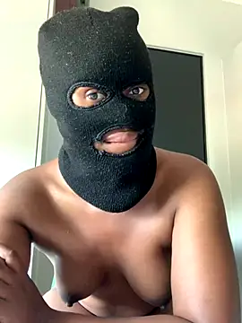 Snapshot of Africanbootie chatting on 12-03-24, 02:38 Africanbootie online show from 12-03-24, 02:38