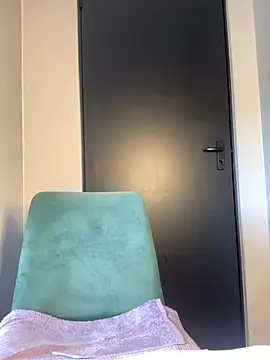 Snapshot of Africanbootie chatting on 01-07-25, 03:44 Africanbootie online show from 01-07-25, 03:44