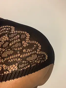 Snapshot of Africanbootie chatting on 10-21-25, 03:02 Africanbootie online show from 10-21-25, 03:02