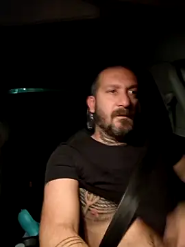 Snapshot of teddy79good chatting on 10-23-25, 04:01 teddy79good online show from 10-23-25, 04:01