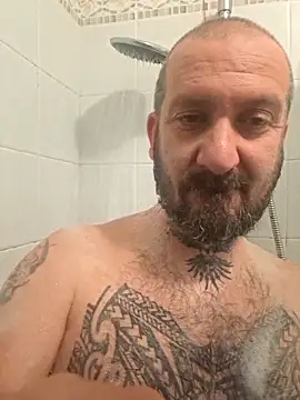 Snapshot of teddy79good chatting on 11-06-25, 05:25 teddy79good online show from 11-06-25, 05:25