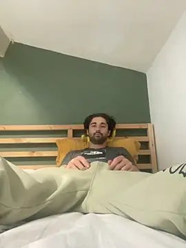 Snapshot of Marvin_vivine chatting on 10-22-25, 01:33 Marvin vivine online show from 10-22-25, 01:33