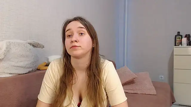 lovely hayley online show from 03-01-25, 11:37