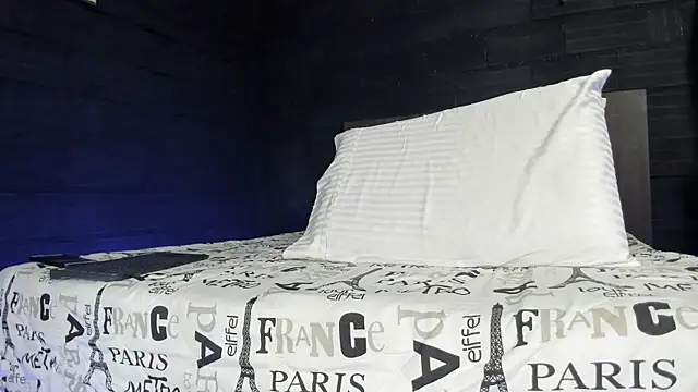 taurus boy1 online show from 02-23-25, 12:16