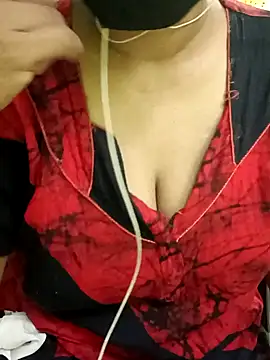 Snapshot of Aishu-tamil09 chatting on 12-23-24, 08:33 Aishu-tamil09 online show from 12-23-24, 08:33