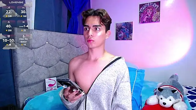 OwenBluee online show from 03-23-25, 02:48