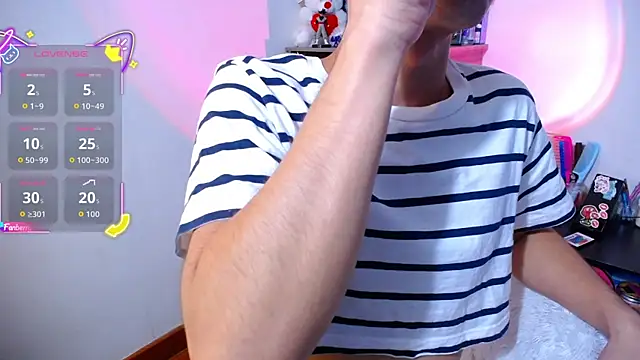 OwenBluee online show from 11-12-25, 05:19