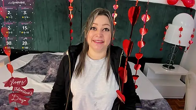 Snapshot of PandoraB_ chatting on 02-16-25, 11:38 PandoraB online show from 02-16-25, 11:38