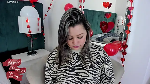 Snapshot of PandoraB_ chatting on 02-17-25, 02:26 PandoraB online show from 02-17-25, 02:26