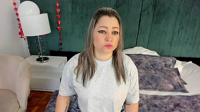 Snapshot of PandoraB_ chatting on 02-25-25, 10:58 PandoraB online show from 02-25-25, 10:58