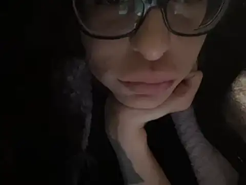 myloveforyouu online show from 01-20-25, 04:01