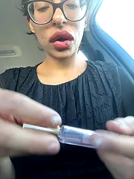 myloveforyouu online show from 09-27-25, 03:39