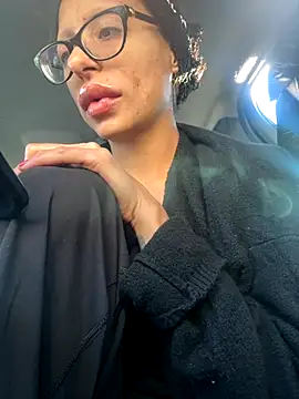 myloveforyouu online show from 09-30-25, 01:05