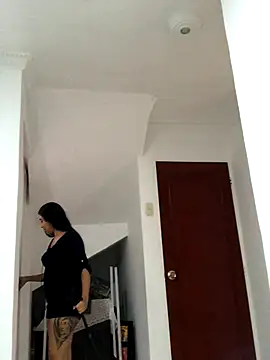 SweetLatiin  online show from 09-12-25, 09:26