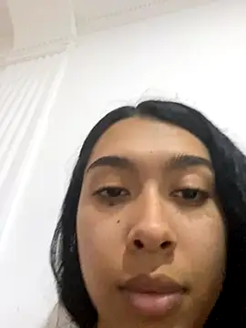 SweetLatiin  online show from 11-15-25, 09:43