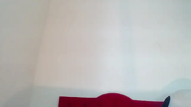 Luluu 08 online show from 02-28-25, 09:23