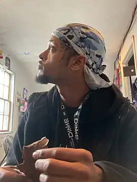 Snapshot of rayyymack chatting on 01-02-25, 07:18 rayyymack online show from 01-02-25, 07:18