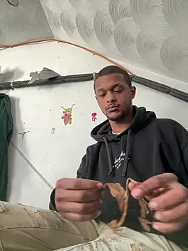 Snapshot of rayyymack chatting on 01-27-25, 04:11 rayyymack online show from 01-27-25, 04:11