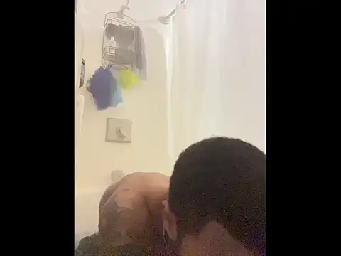 Snapshot of rayyymack chatting on 10-09-25, 02:15 rayyymack online show from 10-09-25, 02:15