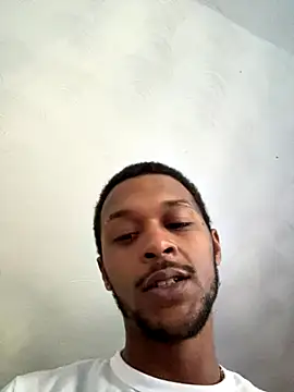 Snapshot of rayyymack chatting on 10-18-25, 01:34 rayyymack online show from 10-18-25, 01:34