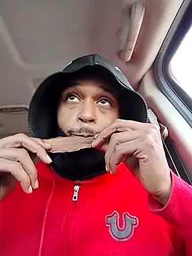 Snapshot of rayyymack chatting on 11-14-25, 04:17 rayyymack online show from 11-14-25, 04:17