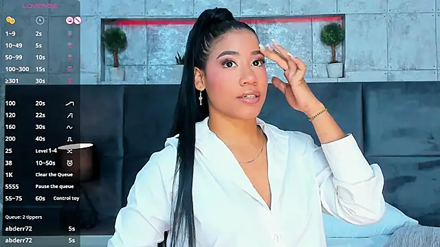 Snapshot of Salome_Diaz_ chatting on 02-18-25, 10:36 Salome Diaz  online show from 02-18-25, 10:36