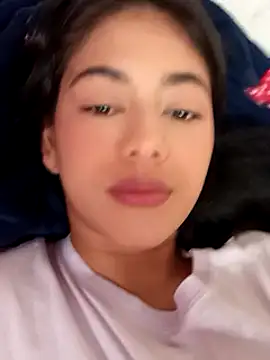 Snapshot of azzahara069 chatting on 12-15-24, 09:09 azzahara069 online show from 12-15-24, 09:09