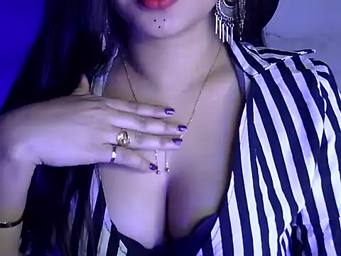 akshara thakur9 online show from 10-12-25, 04:11
