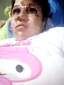 Snapshot of alinsonhot29 chatting on 09-09-25, 04:34 alinsonhot29 online show from 09-09-25, 04:34