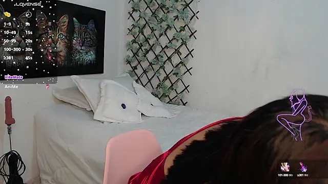 Snapshot of alinsonhot29 chatting on 10-13-25, 02:22 alinsonhot29 online show from 10-13-25, 02:22