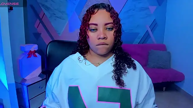 AngelaCoffee online show from 10-26-25, 03:45