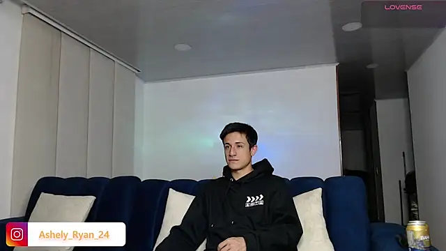 ashely ryan24 online show from 01-27-25, 02:10