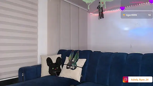 ashely ryan24 online show from 10-08-25, 12:30