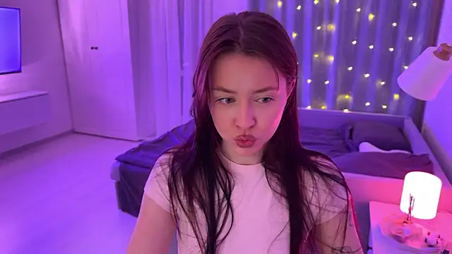 Snapshot of aveme_melissa chatting on 01-28-25, 12:15 aveme melissa online show from 01-28-25, 12:15