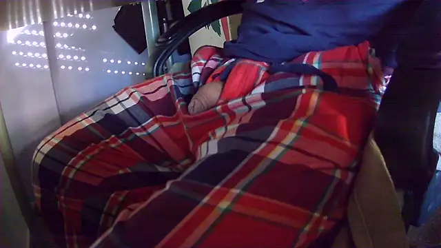 Snapshot of vladimirput4 chatting on 12-20-24, 08:28 vladimirput4 online show from 12-20-24, 08:28