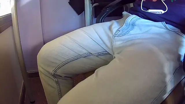 Snapshot of vladimirput4 chatting on 02-07-25, 10:29 vladimirput4 online show from 02-07-25, 10:29