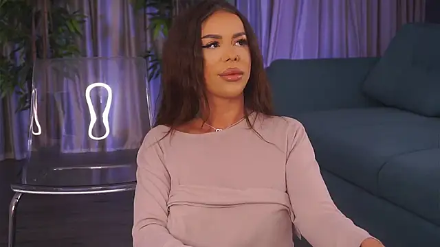 MissKiarra online show from 01-12-25, 05:13