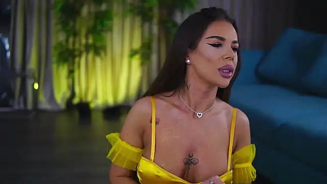 MissKiarra online show from 03-01-25, 04:47