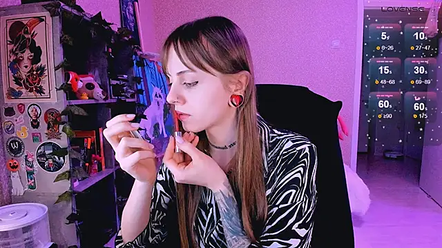 NaniMoore online show from 02-12-25, 08:18